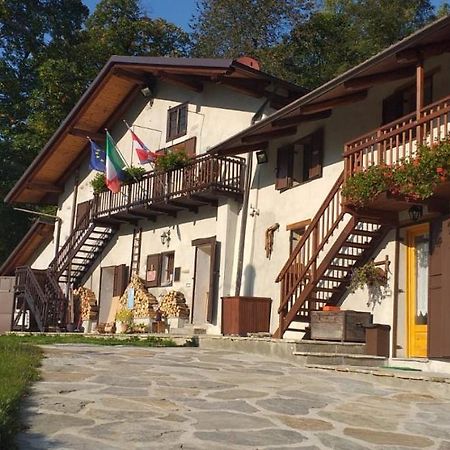 Готель Borgata Lirola Melle Екстер'єр фото